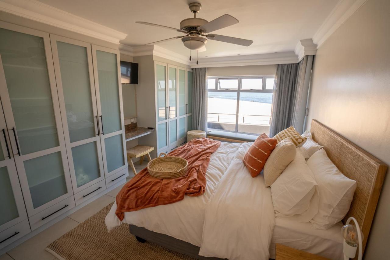 Deja Blue Beachfront Villa, Newly Renovated Langstrand Eksteriør billede