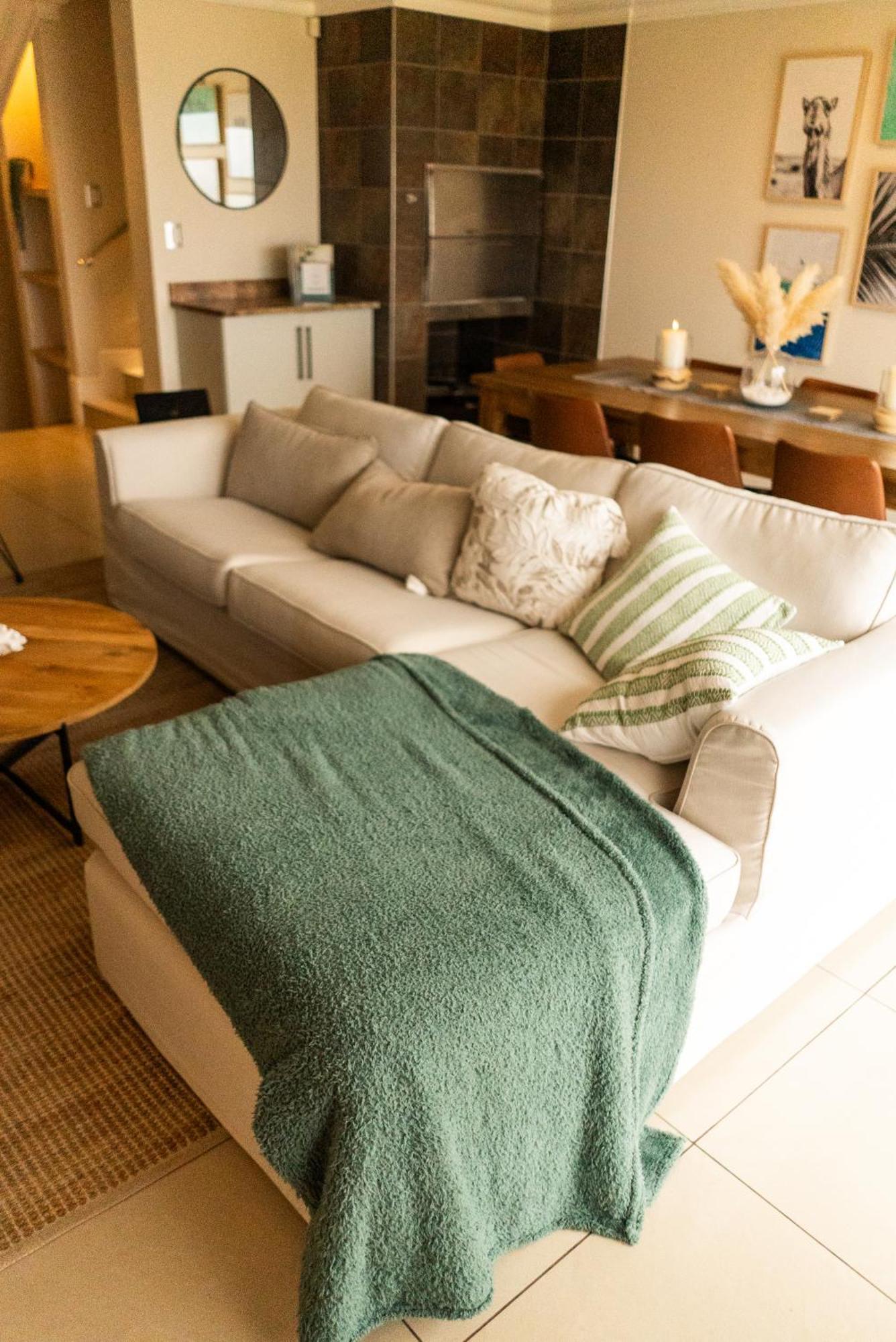Deja Blue Beachfront Villa, Newly Renovated Langstrand Eksteriør billede